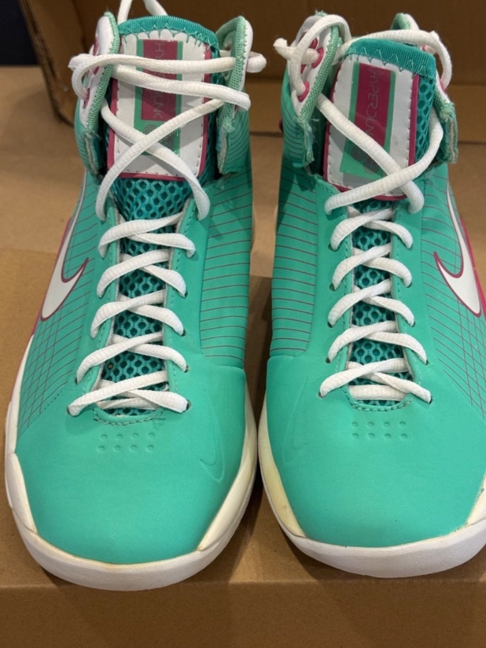 Y2K Vintage Nike Hyperdunk 2008 Women’s 7 Teal Pink High Top Flywire Kobe Era